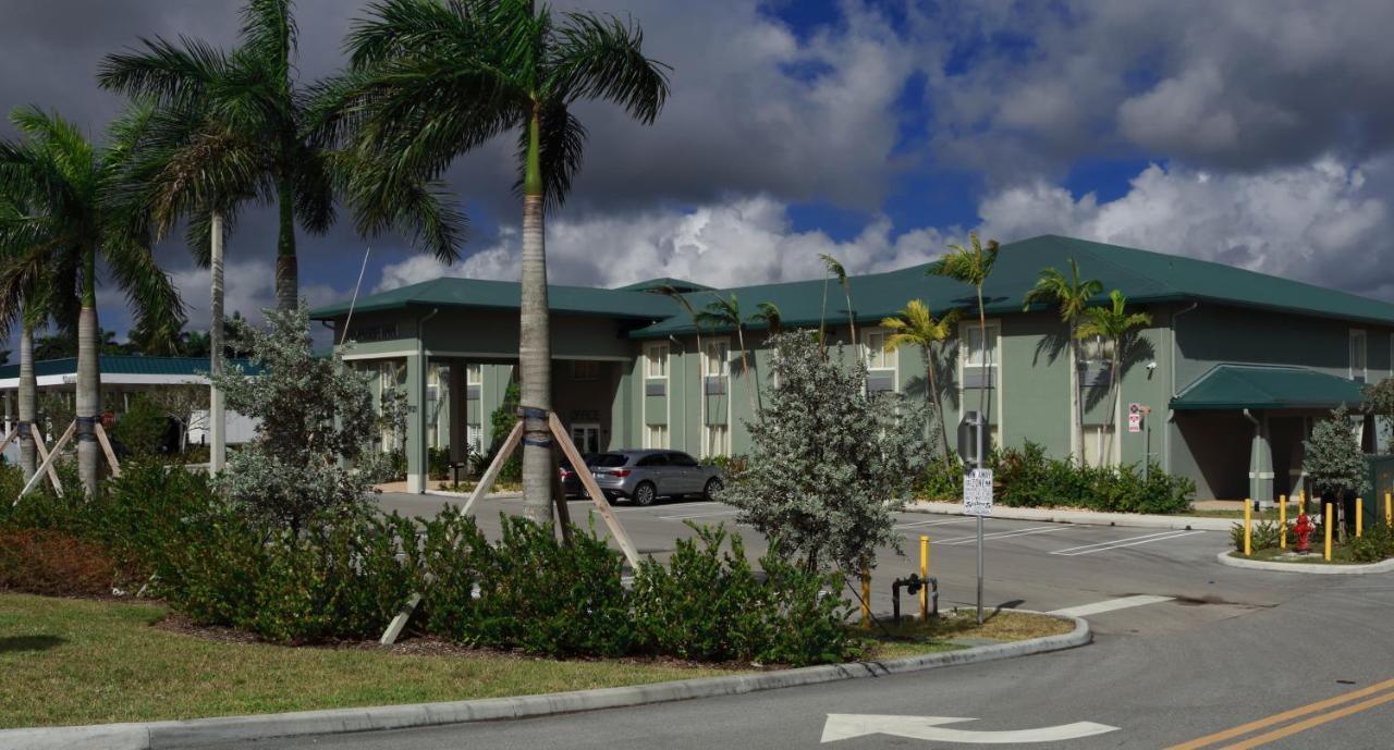 Pioneer Inn Royal Palm Beach Exteriér fotografie