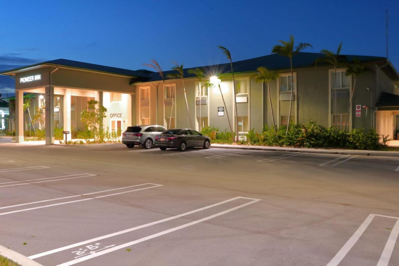Pioneer Inn Royal Palm Beach Exteriér fotografie